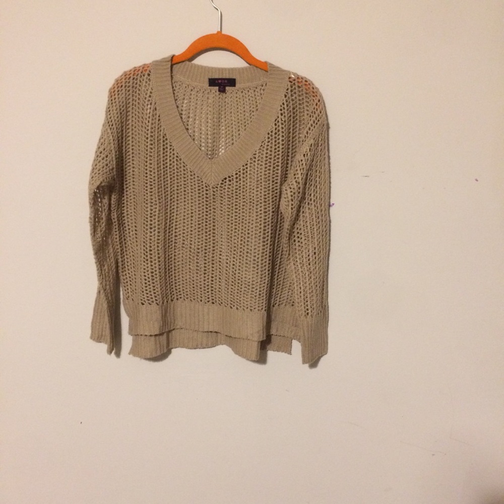 Women’s V-Neck Mesh Sweater